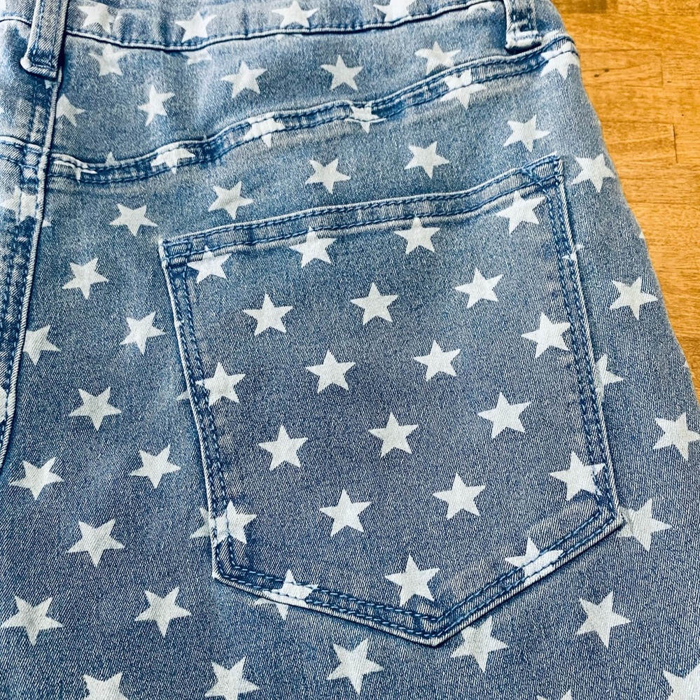 Altar'd State Blue Star Print Wide Leg Jeans